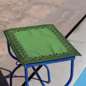 Fond de Plateau Vert Motif Sapin Tout Autour